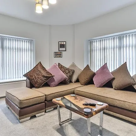Luxury Spacious Pad With Games Room Sheffield Exterior photo