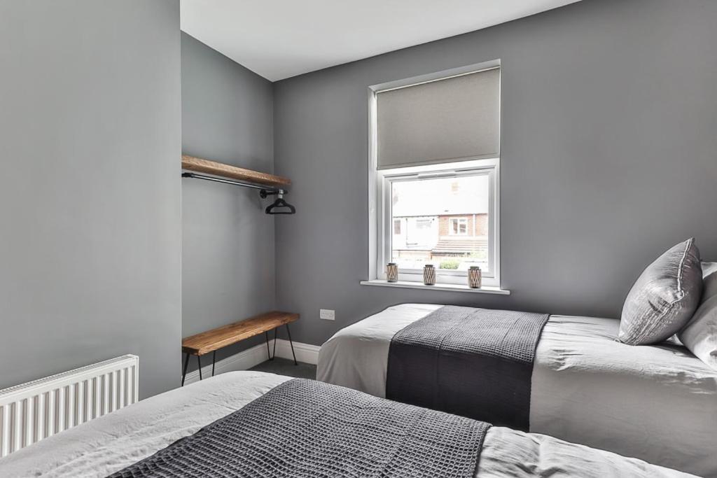 Luxury Spacious Pad With Games Ferienhaus